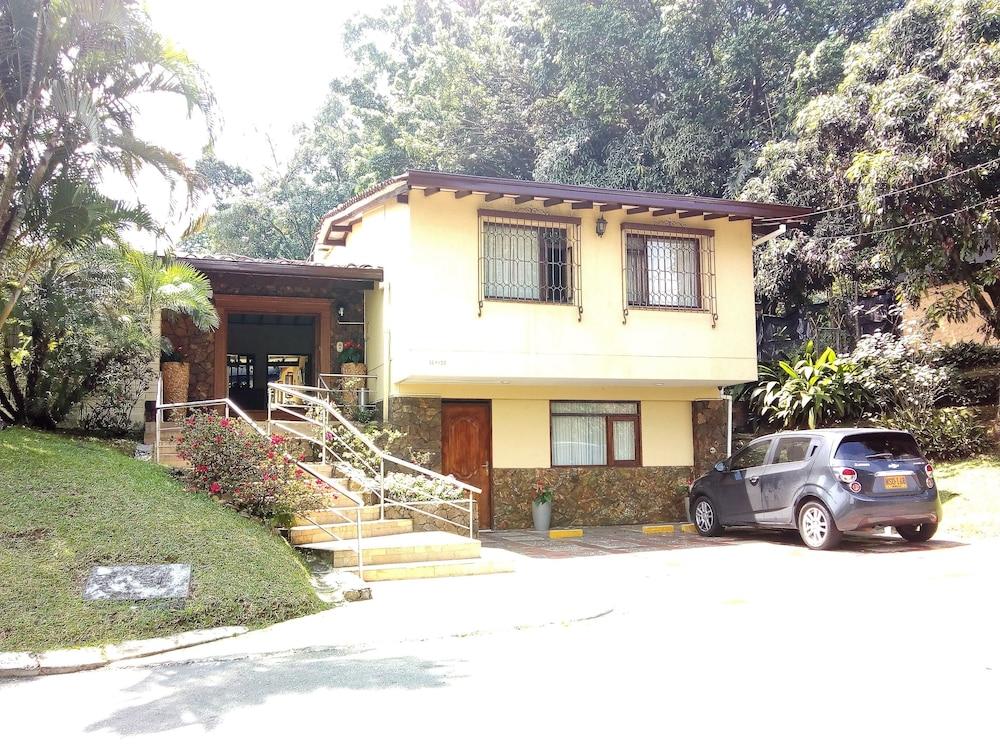 Hotel Poblado Campestre Medellín Exteriör bild