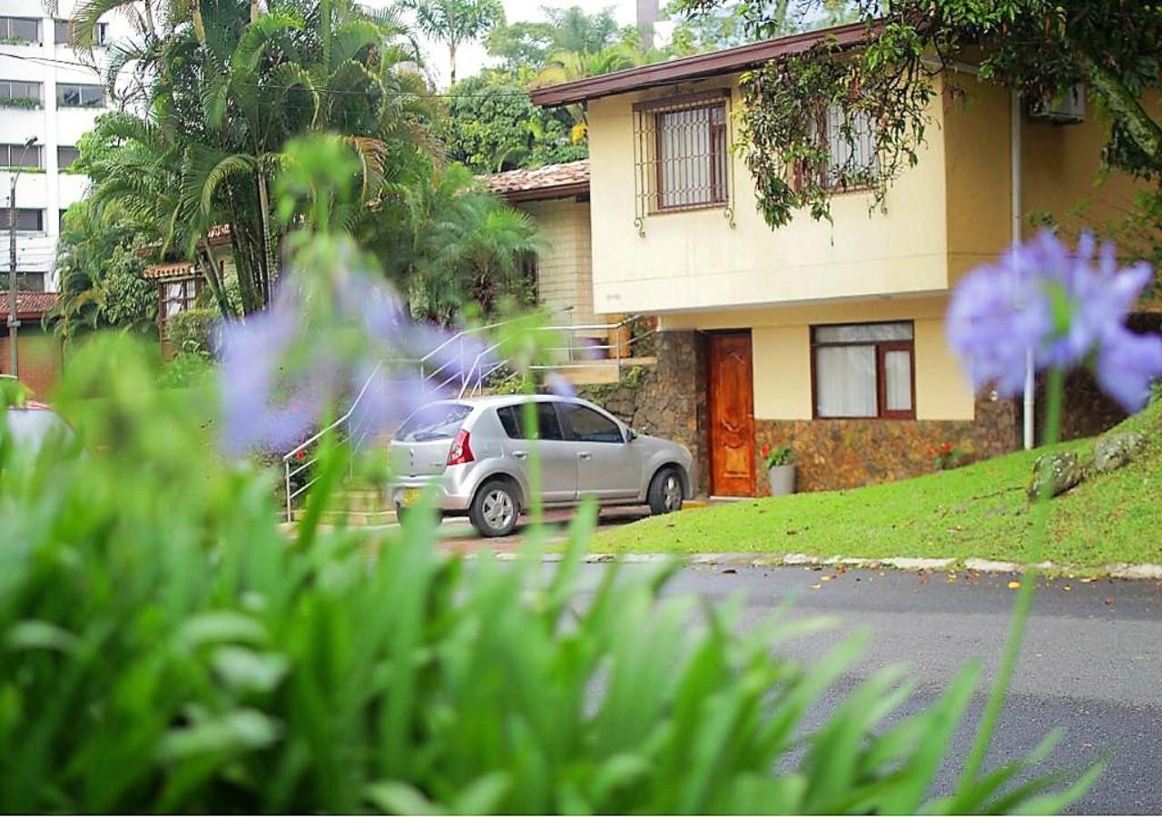 Hotel Poblado Campestre Medellín Exteriör bild