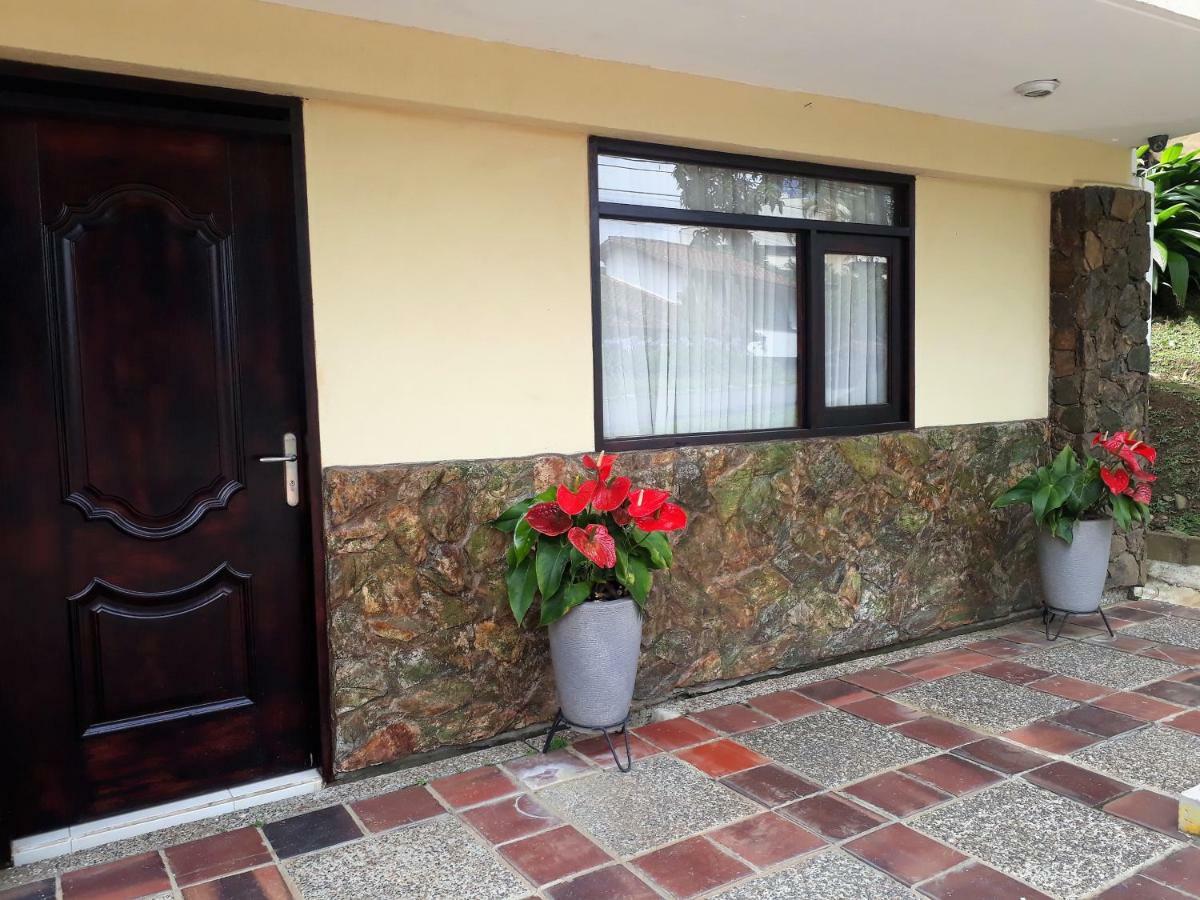 Hotel Poblado Campestre Medellín Exteriör bild