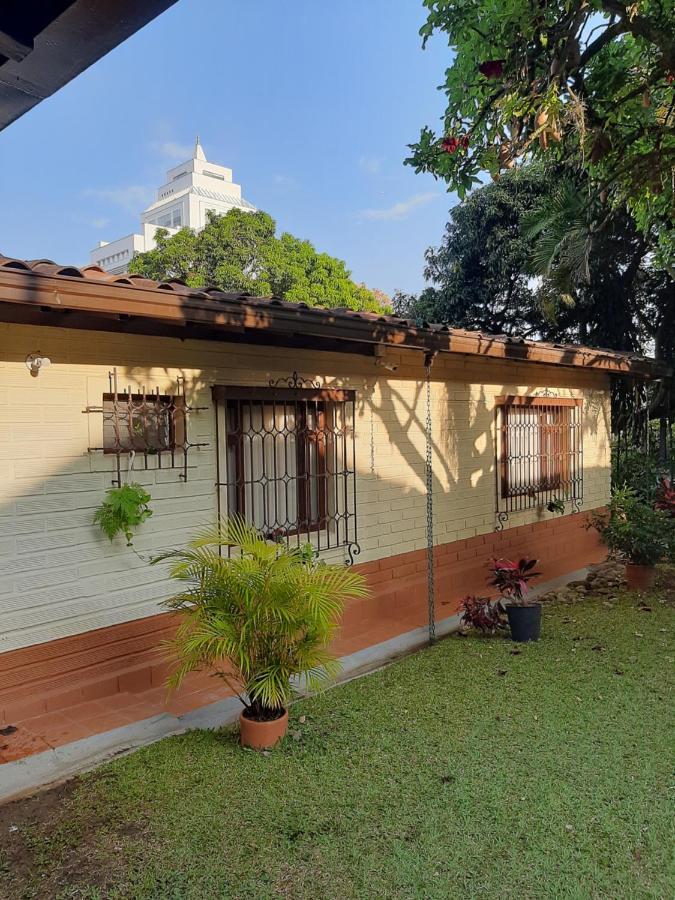 Hotel Poblado Campestre Medellín Exteriör bild